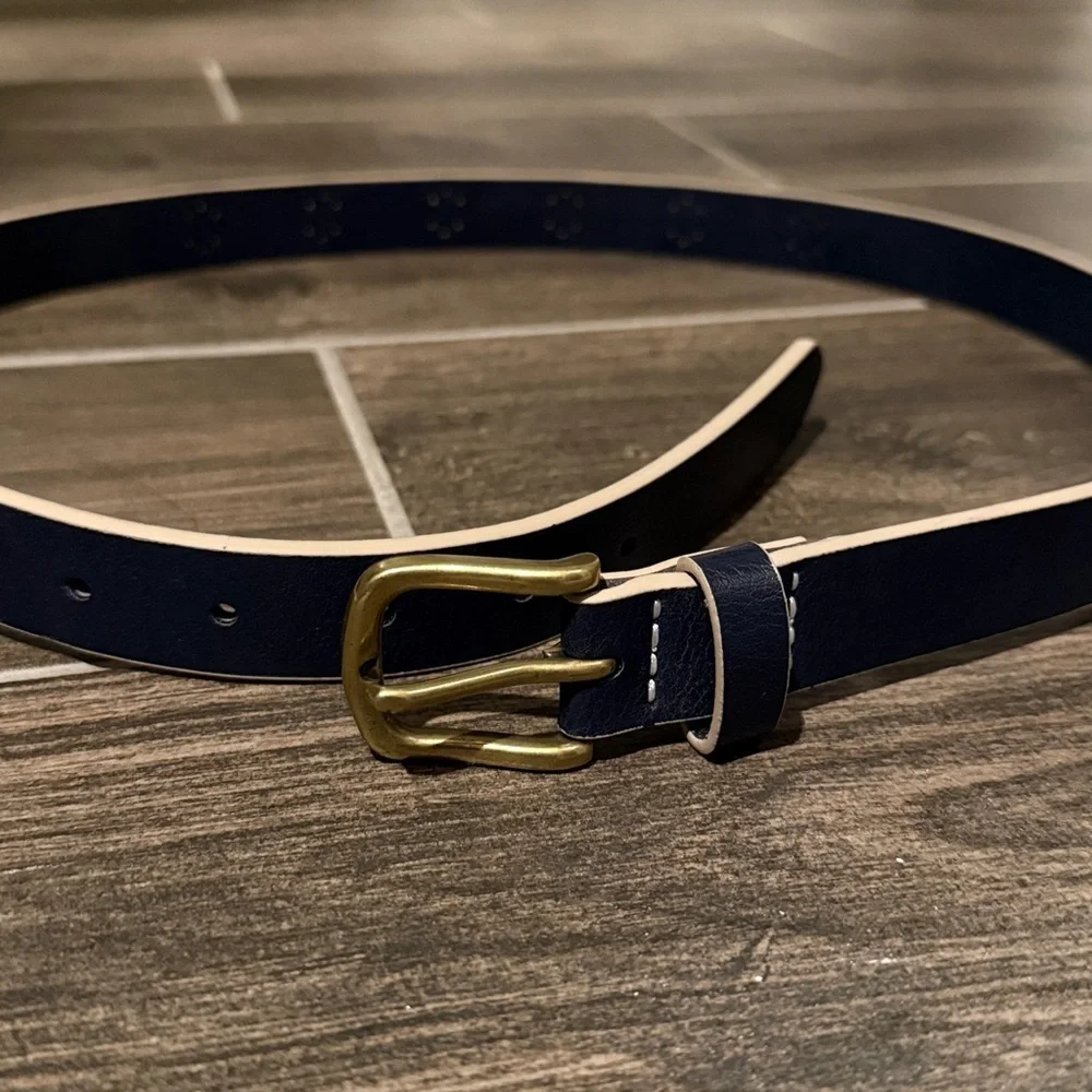 NWOT Women's Matilda Jane Calla Navy Belt - M